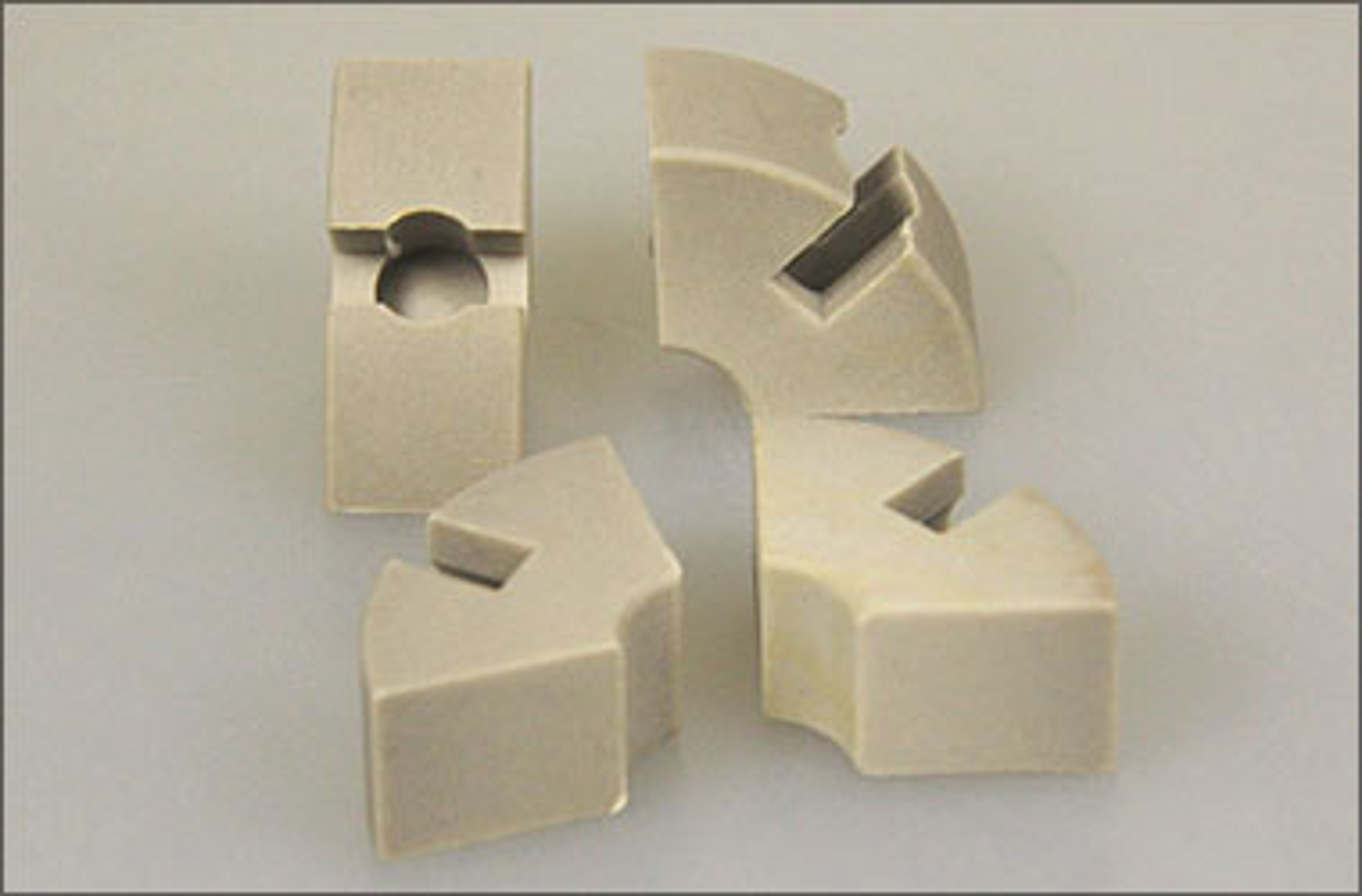 10072 FG Clutch shoes for 4 shoe clutch, 4 pcs. 10072 FG Clutch shoes for 4 shoe clutch, 4 pcs.