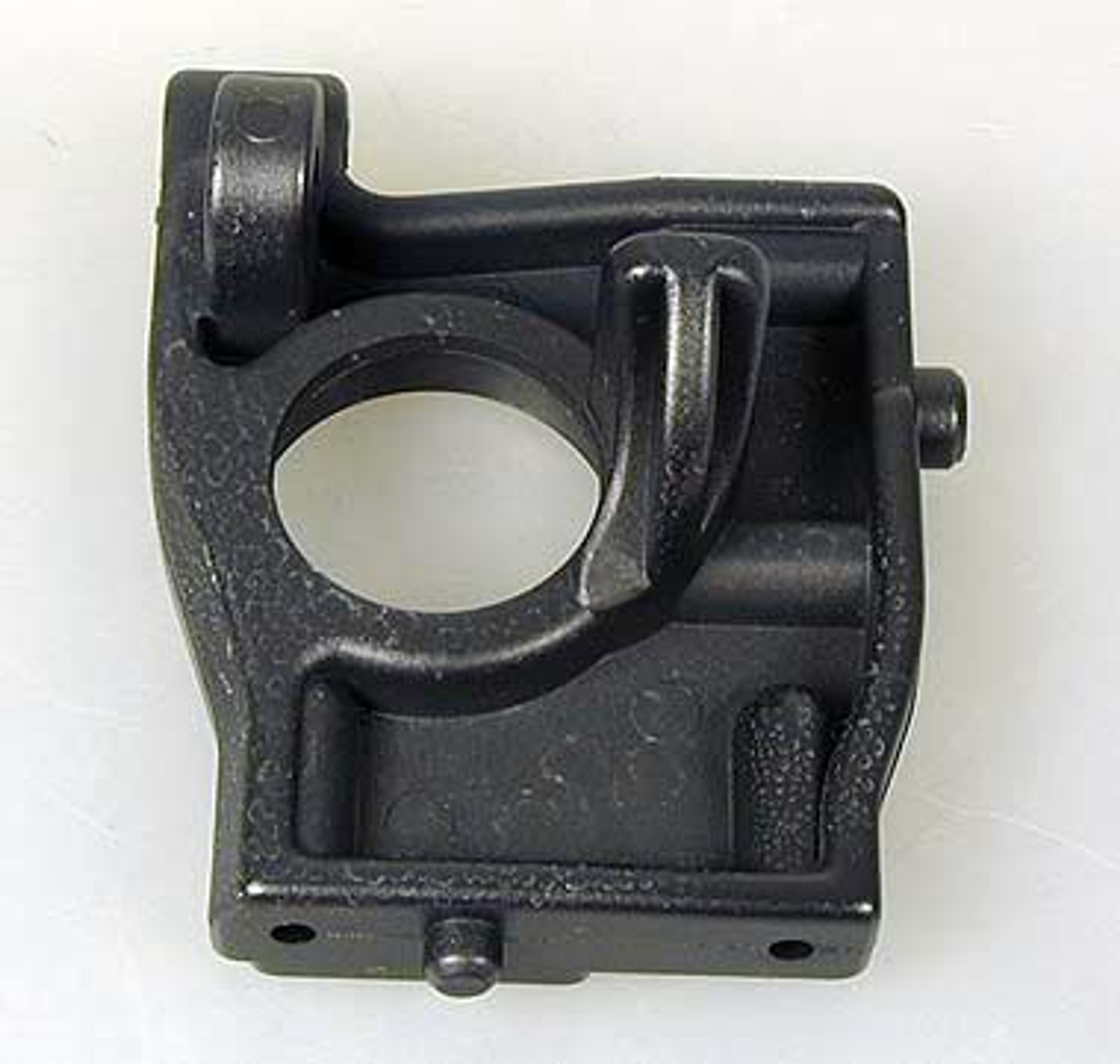 68205, FG Hinterachsbock links 2WD/4WD, Kunststoff, 1St. 68205, FG Hinterachsbock links 2WD/4WD, Kunststoff, 1St.