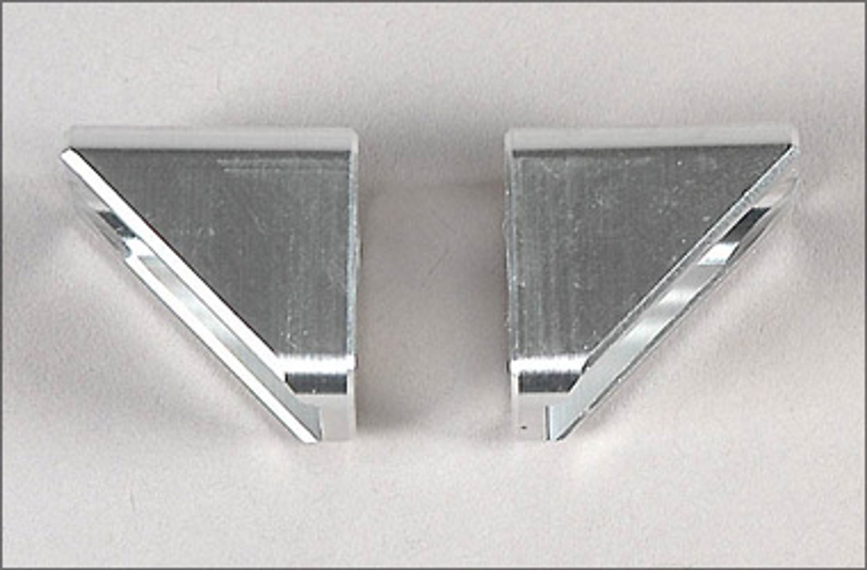 67259 FG Aluminium spring deflection block Leopard 2WD, 2pcs. 67259 FG Aluminium spring deflection block Leopard 2WD, 2pcs.
