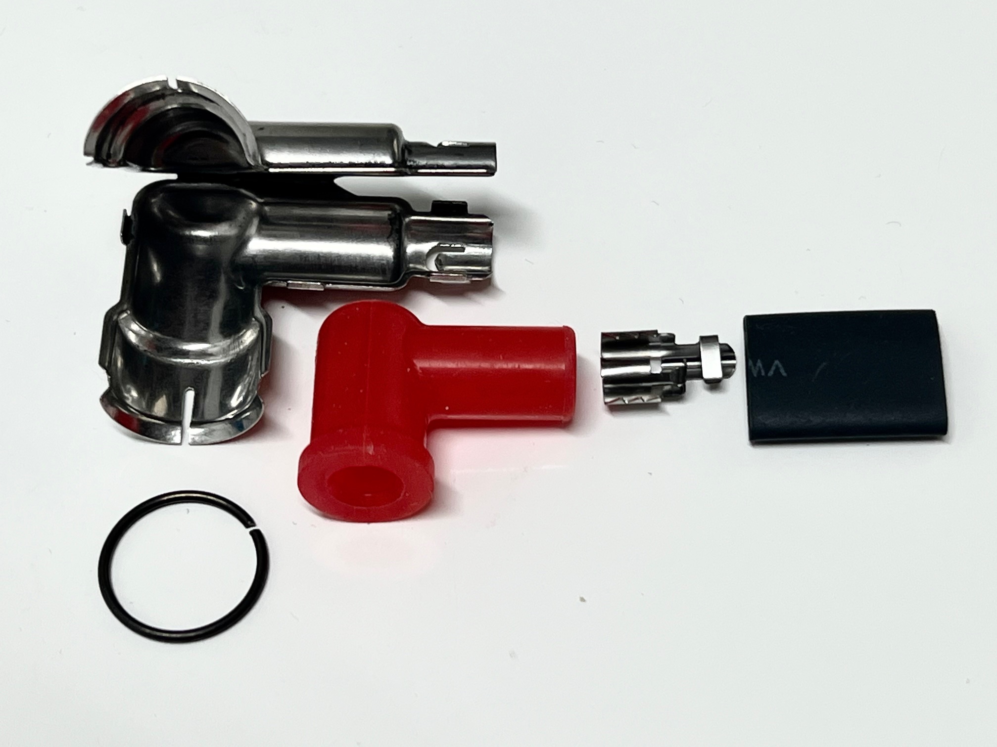 y0082 Kerzenstecker Reparaturset inkl. Abschirmung, 1 Stk. y0082 Kerzenstecker Reparaturset inkl. Abschirmung, 1 Stk.