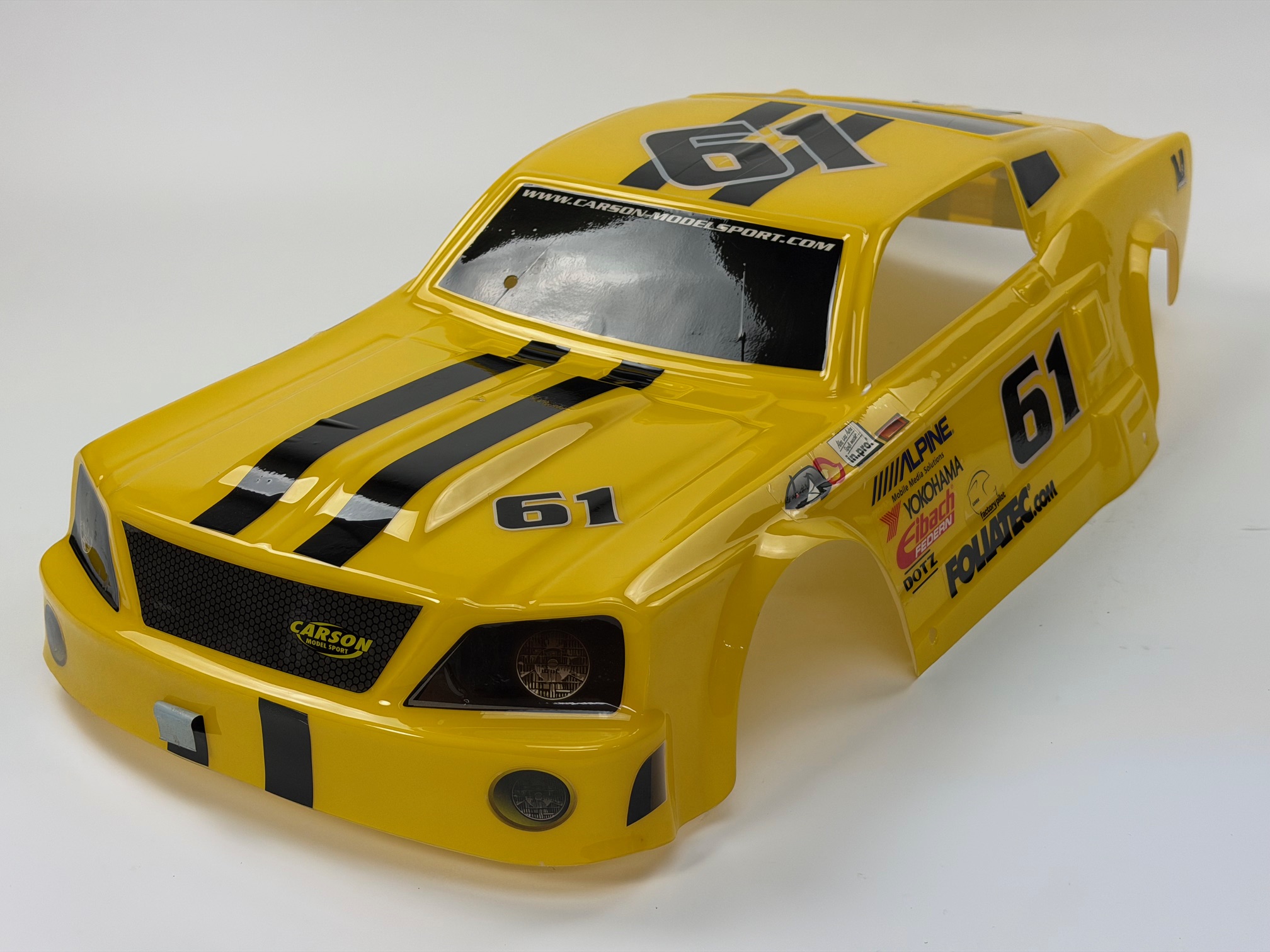 y1080/12 scratches yellow Ford Mustang body 530/535 wheelbase, used