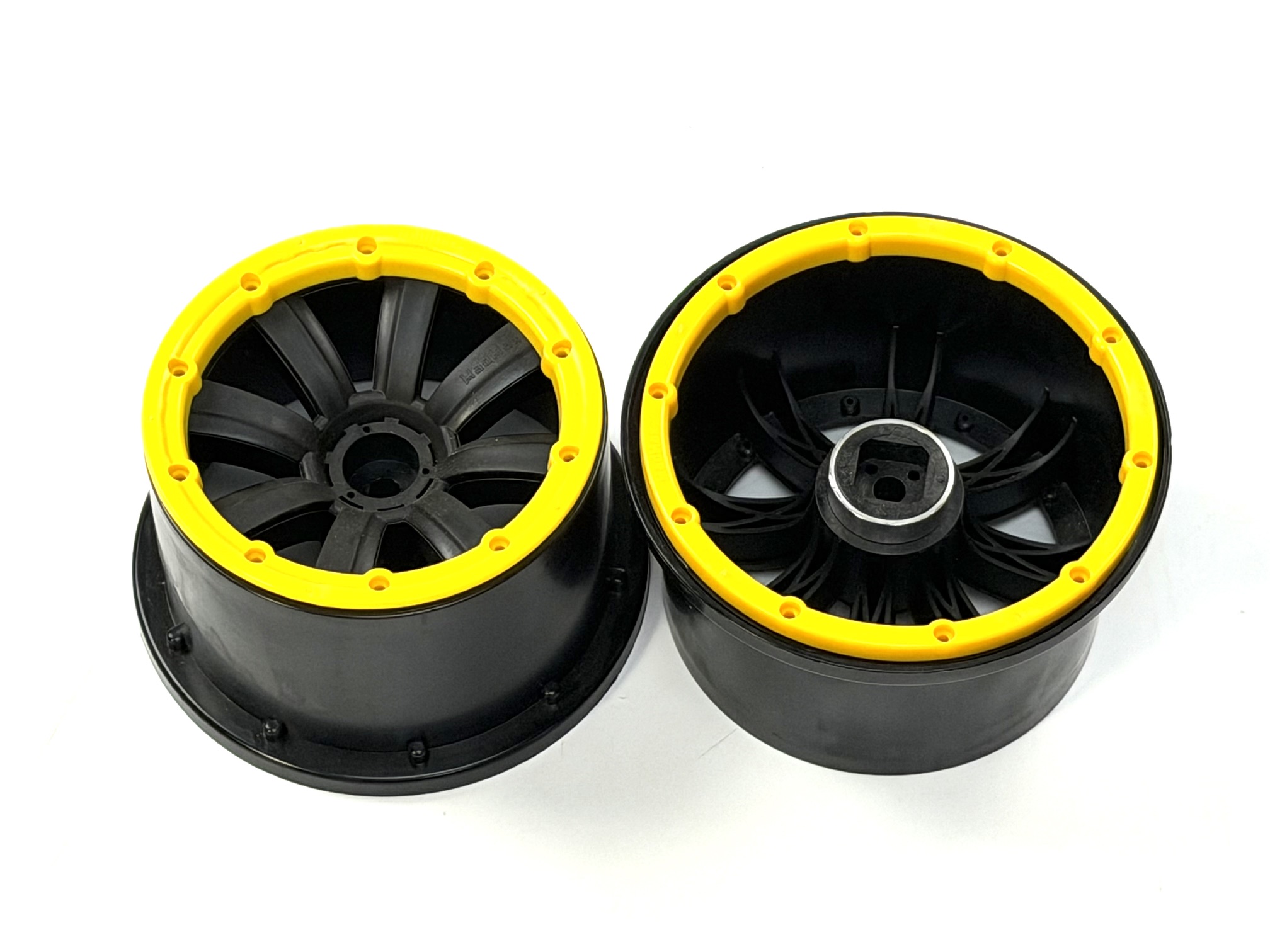 y1415/02 MadMax Extreme 80mm Felgen Schwarz mit 18mm 4-Kant Mitnehmer und gelben Felgenringen, 1 Paar