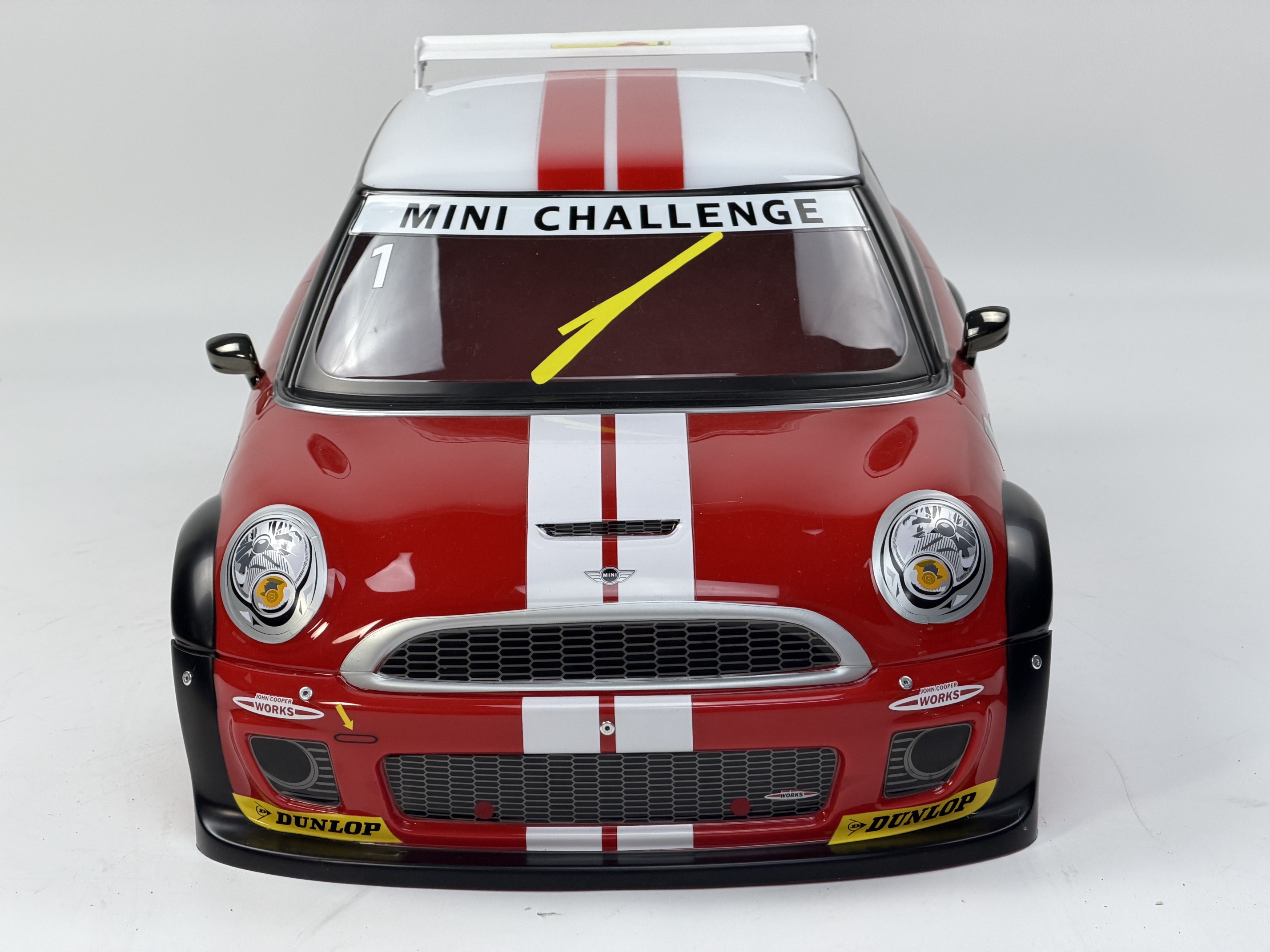 5179G FG Mini Cooper body kit, painted red, 2 mm, incl. rear spoiler, wheelbase 510 mm, used