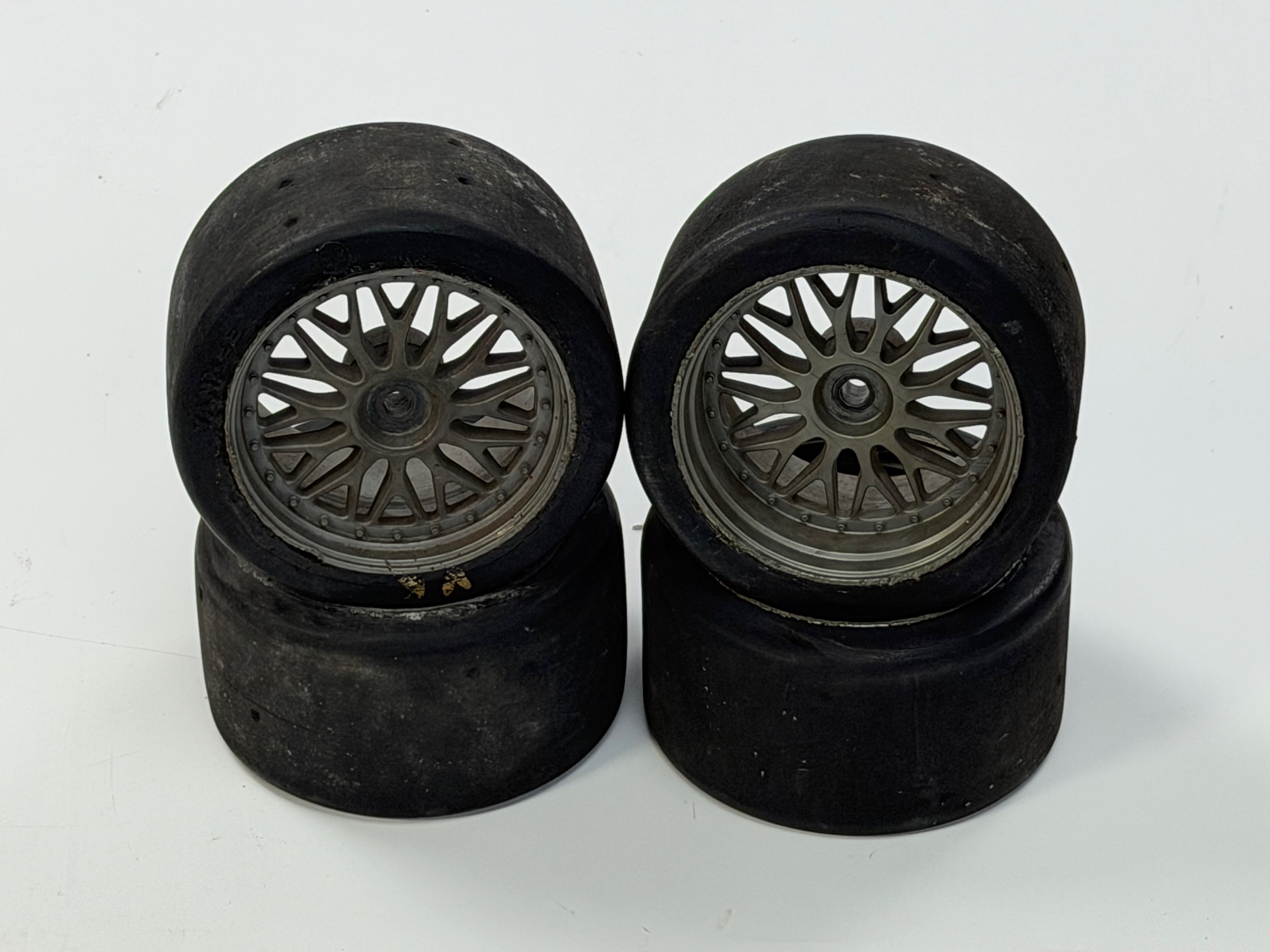 y313 GRP Reifenset FG Slicks auf silbernen BBS Felgen, 2 Paar, gebraucht