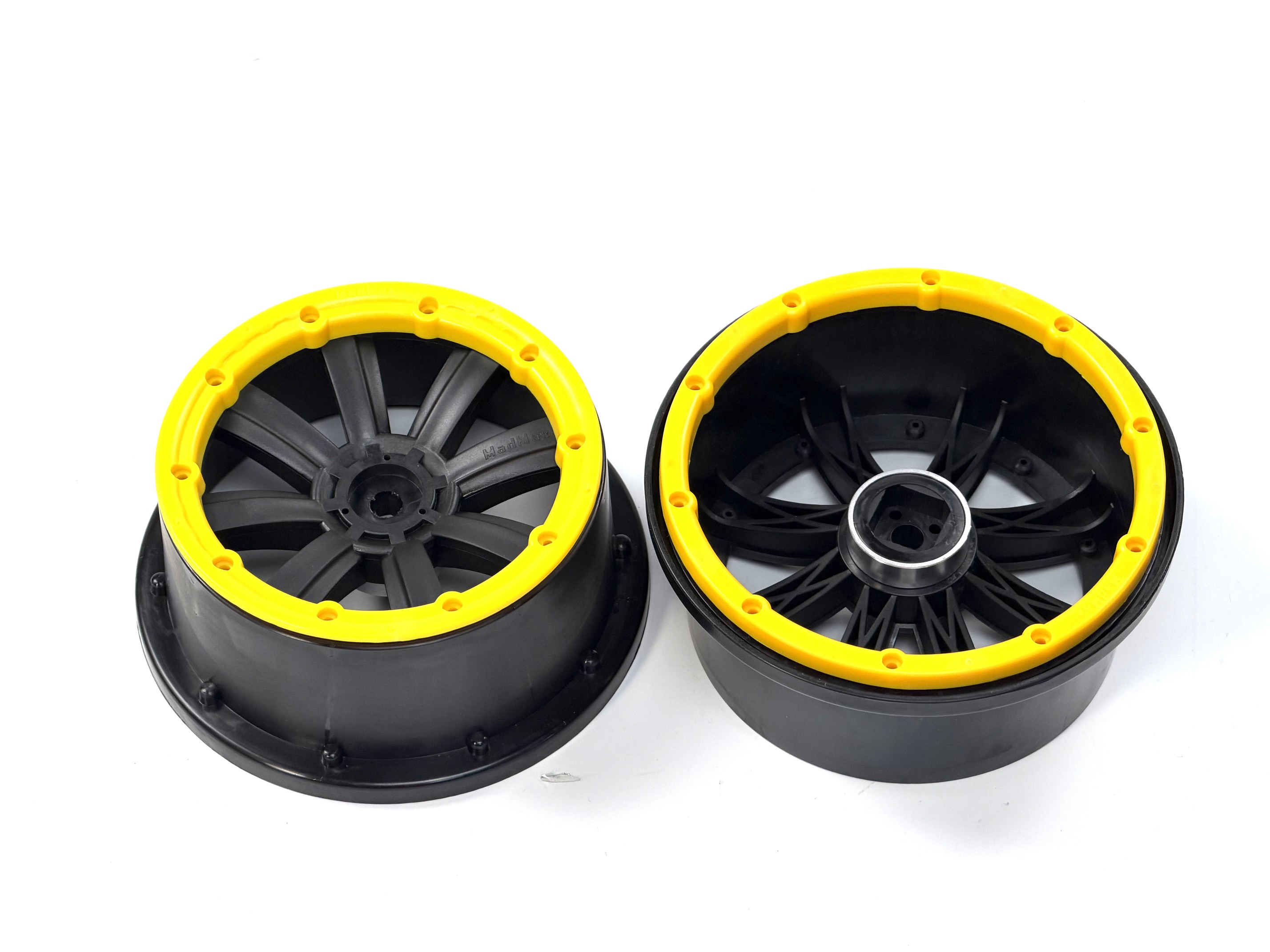 y1415/01 MadMax Extreme 60mm Felgen Schwarz mit 18mm Mitnehmer und gelben Felgenringen, 1 Paar