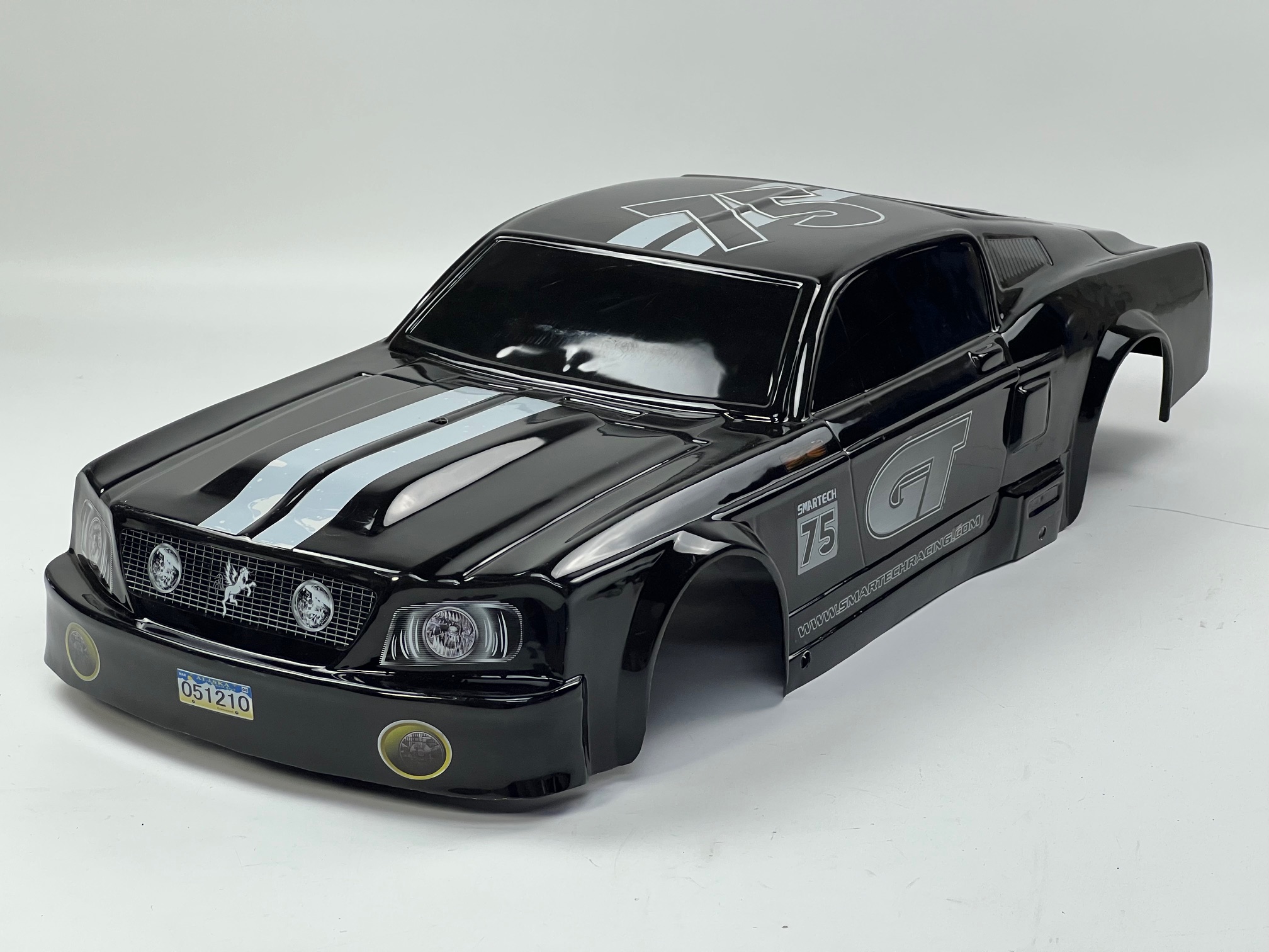 y164 Ford Mustang body, 530 wheelbase, black