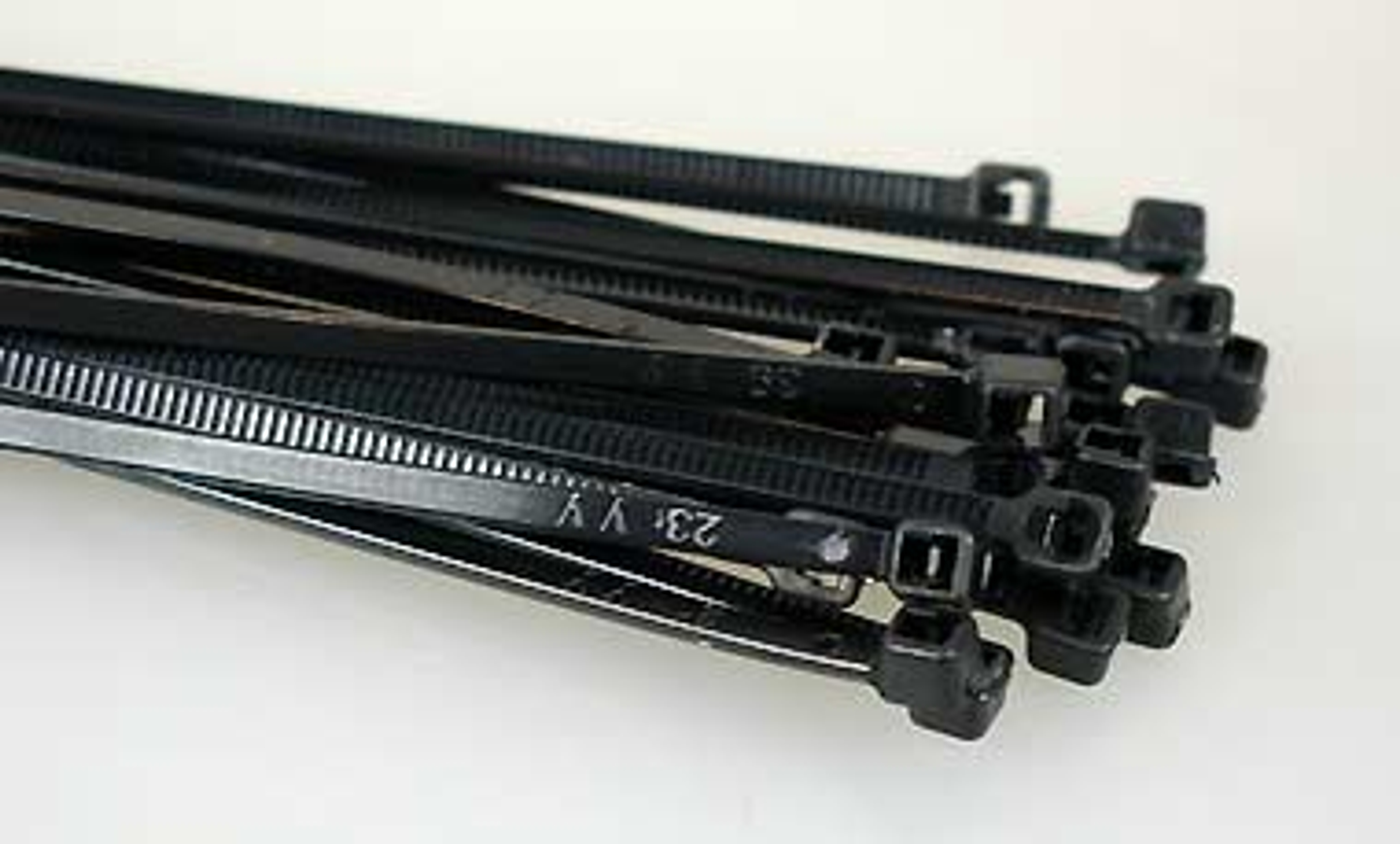 y1064 Kabelbinder, schwarz, 202 x 2,5 mm, 20 St.