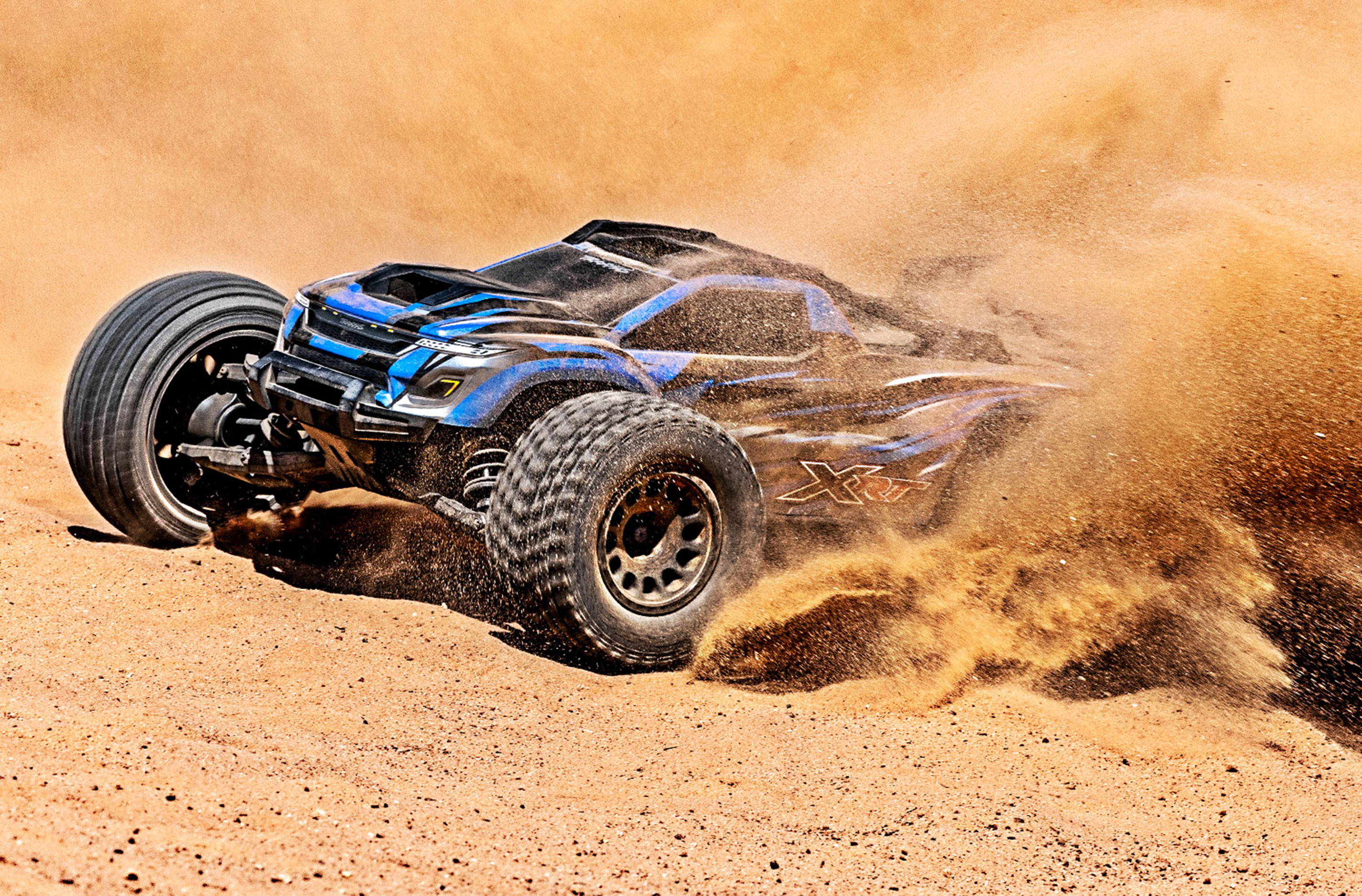 TRAXXAS XRT 4X4 VXL Blue RTR 4WD Race Truck TRAXXAS XRT 4X4 VXL Blue RTR 4WD Race Truck