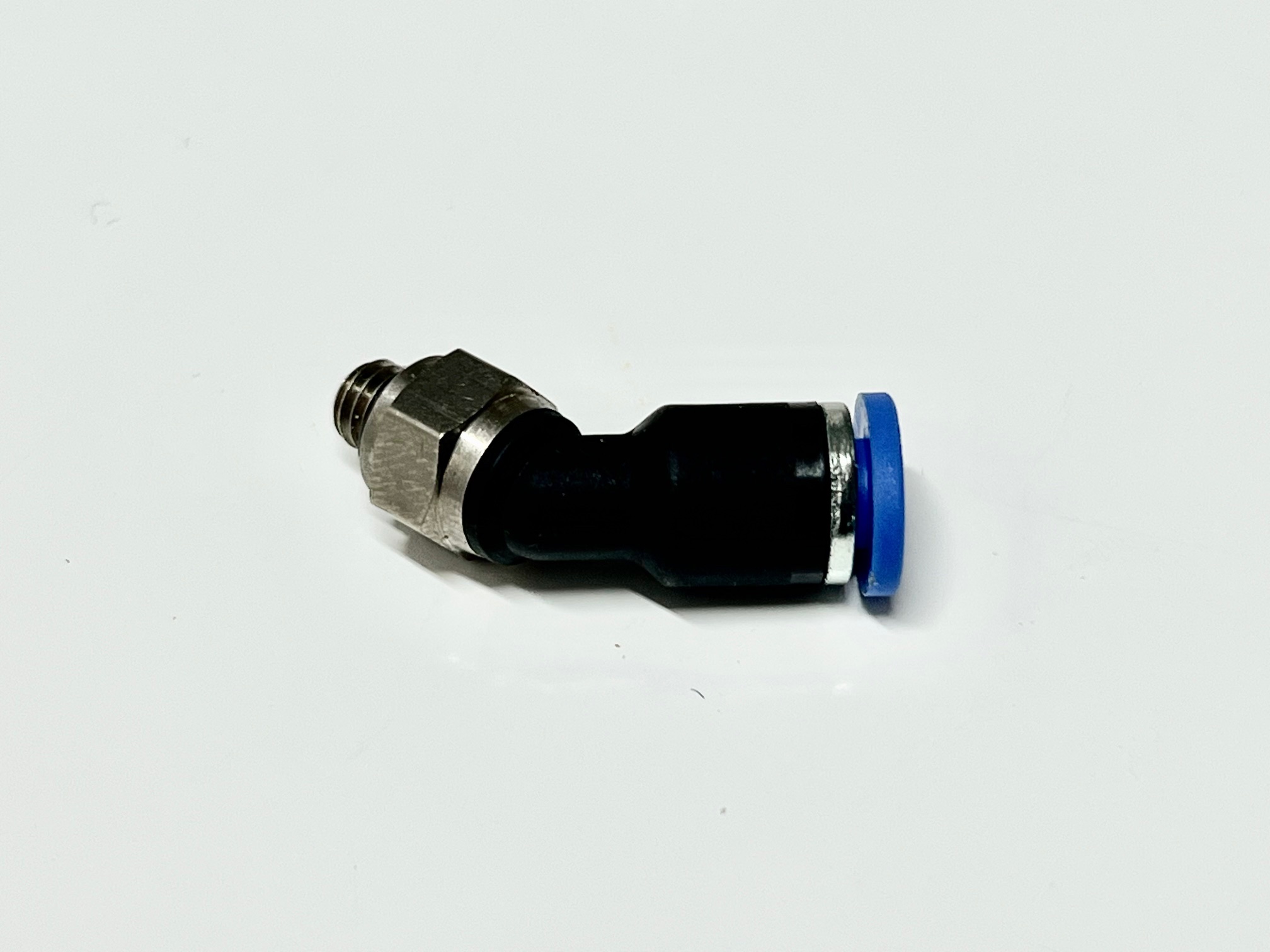 9439/38 FG Angle connector 45° for hydraulic brakes - 1 pce 9439/38 FG Angle connector 45° for hydraulic brakes - 1 pce