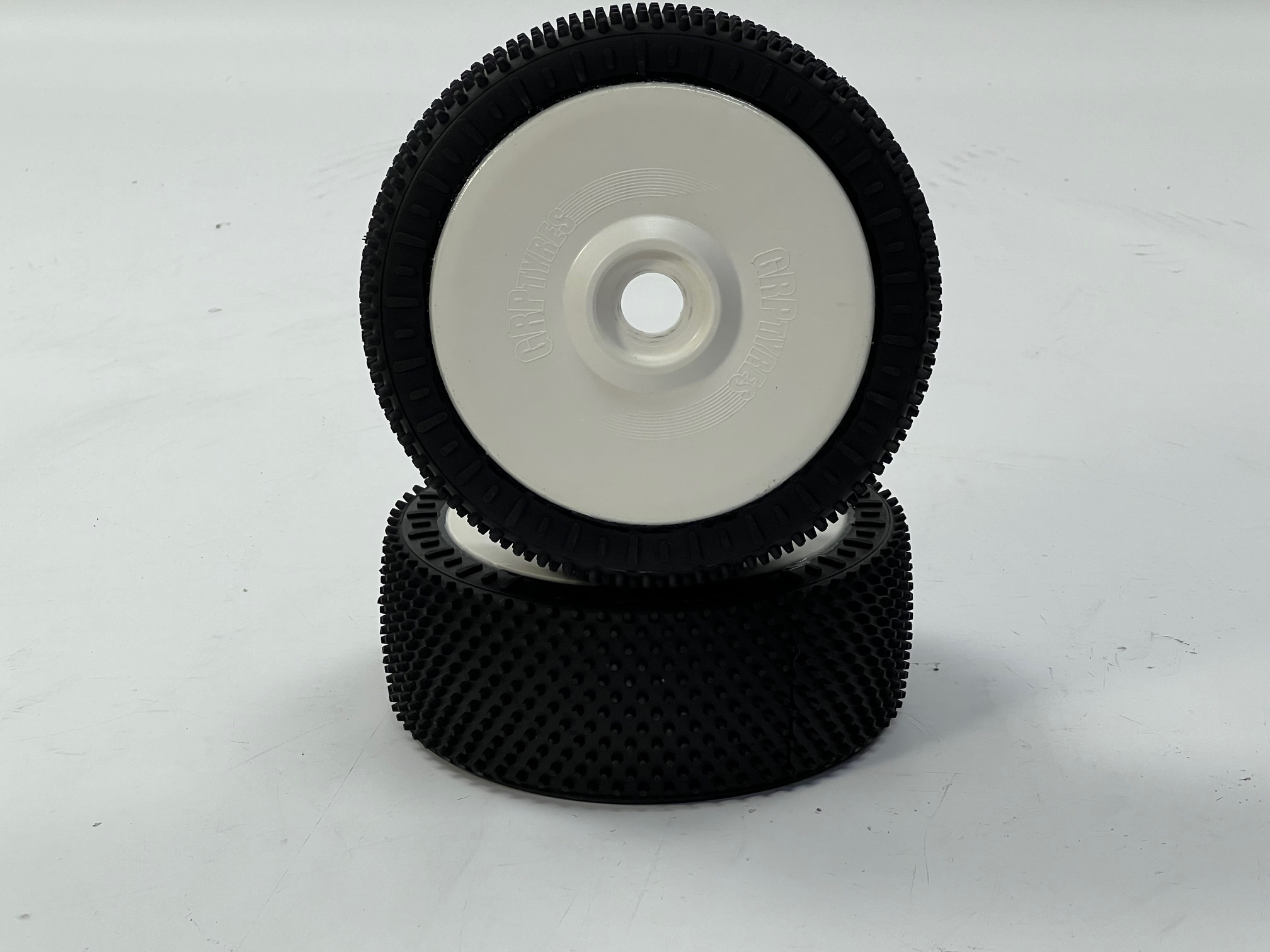 y1598 Astro-Grip White Race-Reifen Soft auf GRP Disk Felgen 24mm 6-Kant, verklebt, 1 Paar