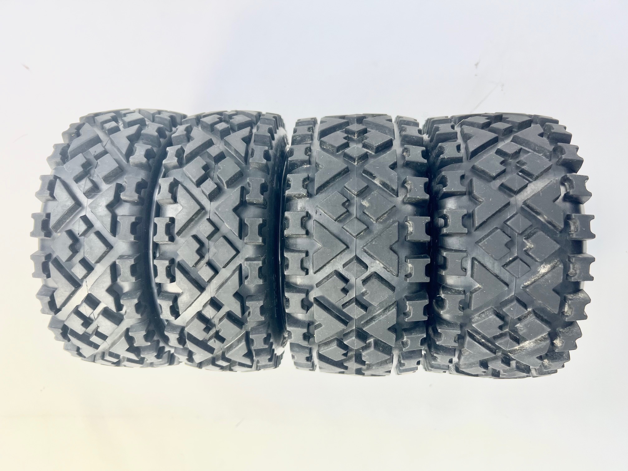 y1408/01 MadMax OVER LANDER 170x80/x60 tires for HPI + Losi (24 mm hex), used