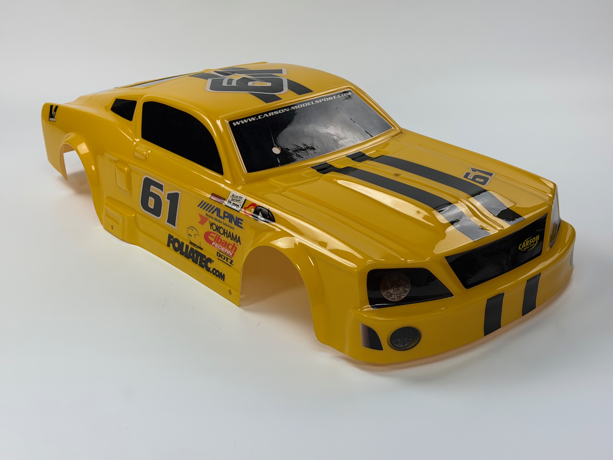 y1080/15  leicht beschädigte gelbe Ford Mustang Karosserie 530/535 Radstand, gebraucht