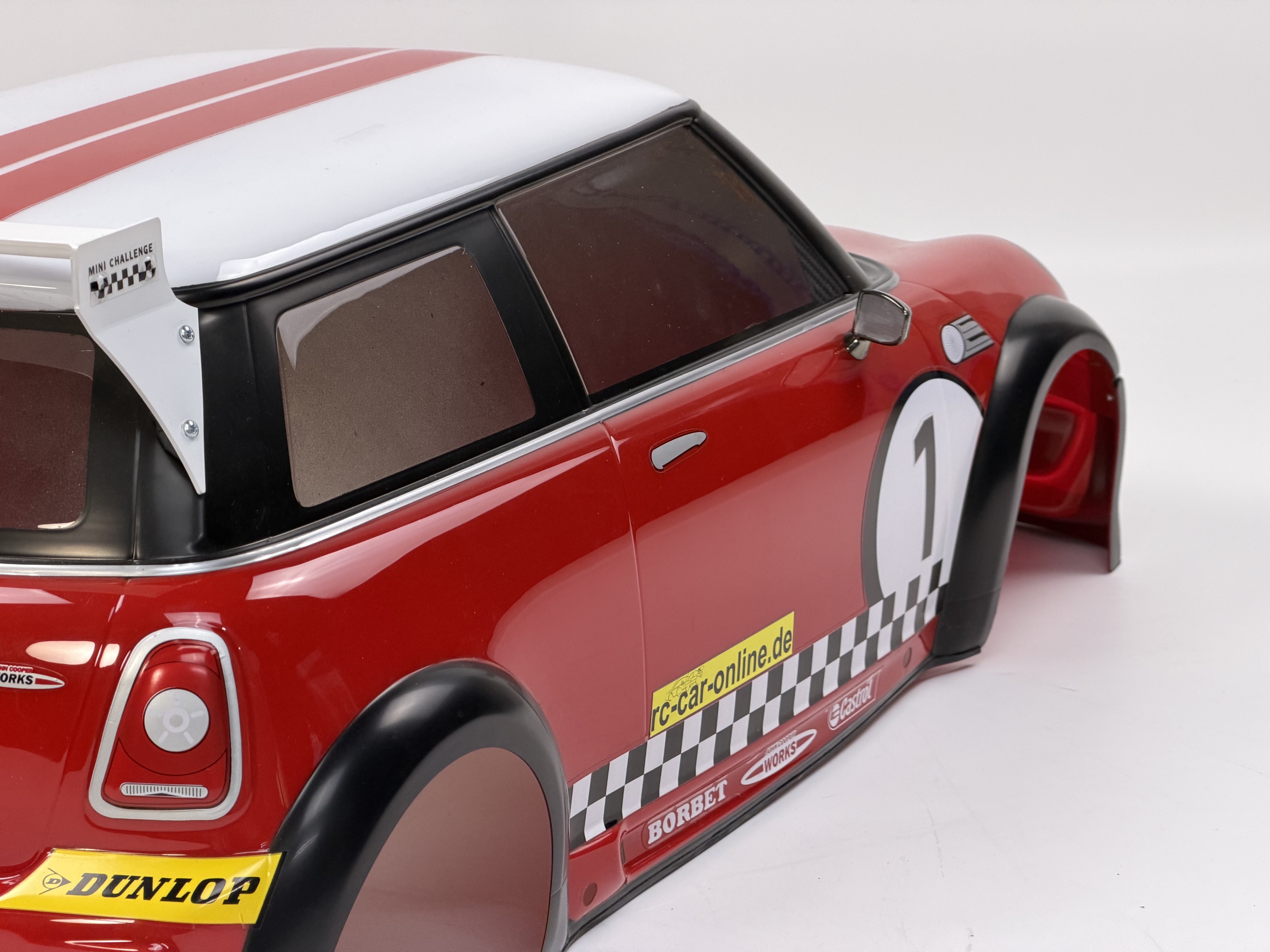 5179G FG Mini Cooper body kit, painted red, 2 mm, incl. rear spoiler, wheelbase 510 mm, used