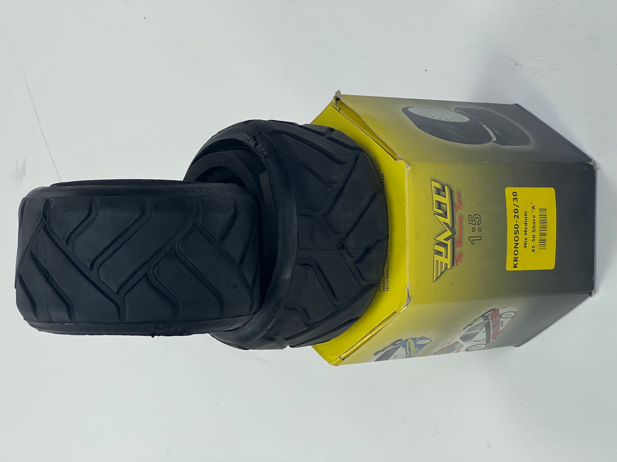 PMT Kronos 20/30 Mix, medium, Reifen mit Einlagen (ohne Felge)"67"