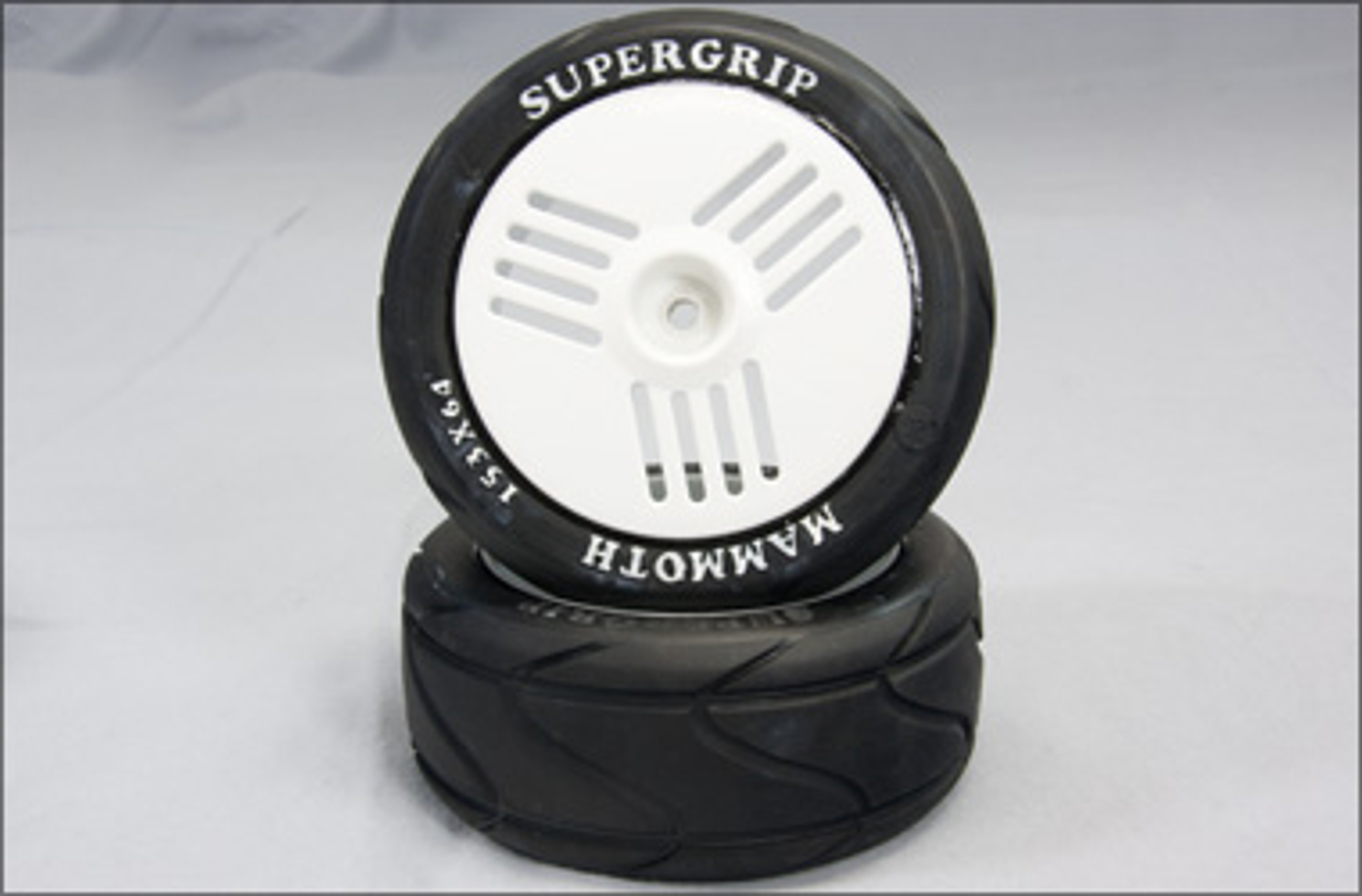 Mammoth Supergrip geklebt auf Leo Felge, Einzelgrößen, 1 Paar Mammoth Supergrip geklebt auf Leo Felge, Einzelgrößen, 1 Paar